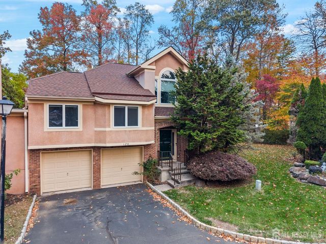 124 Kingsland Circle, South Brunswick, NJ 08852