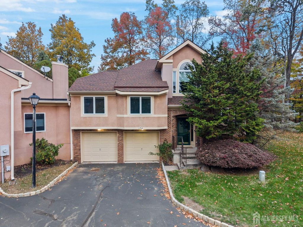 124 Kingsland Circle, South Brunswick, NJ 08852