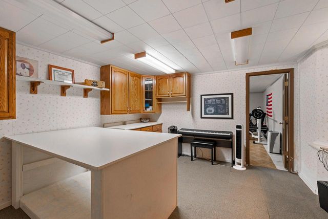 10946 N Sherwood DRIVE, Mequon, WI 53092