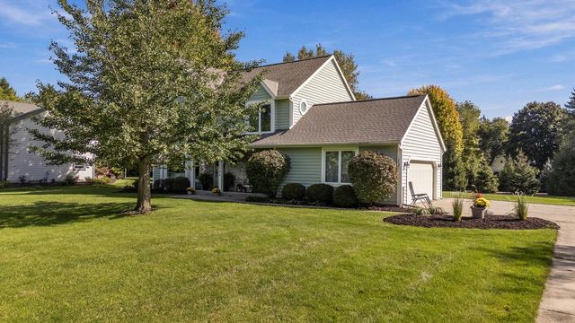 10946 N Sherwood DRIVE, Mequon, WI 53092