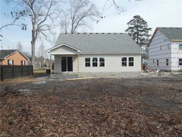 702 Argyll ST, Chesapeake, VA 23320