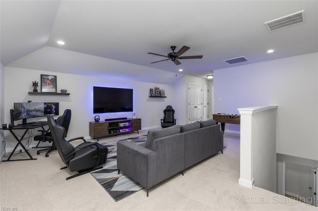 702 Argyll ST, Chesapeake, VA 23320