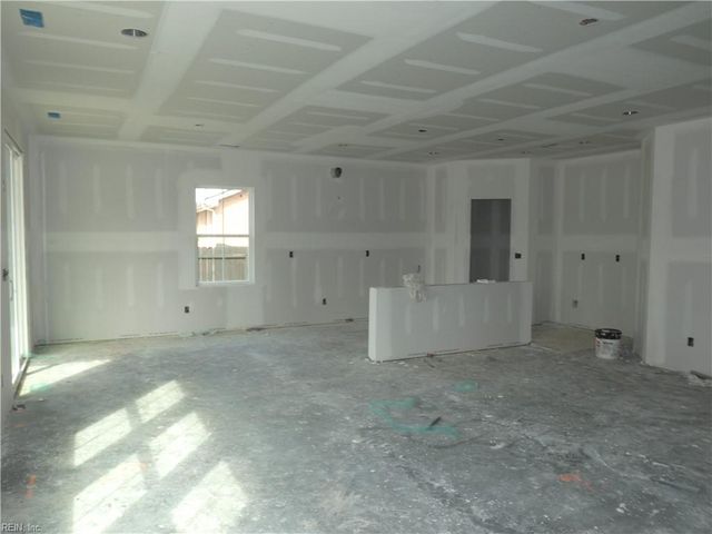 702 Argyll ST, Chesapeake, VA 23320