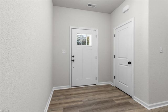 702 Argyll ST, Chesapeake, VA 23320