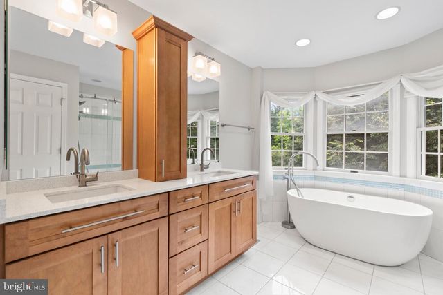 46450 SAFFRON CT, Sterling, VA 20165