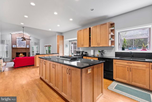 46450 SAFFRON CT, Sterling, VA 20165