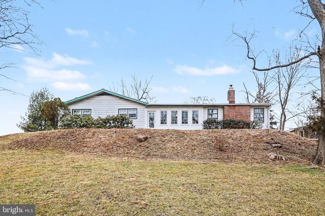 23 E WILLOW TERRACE DR, Mechanicsburg, PA 17050