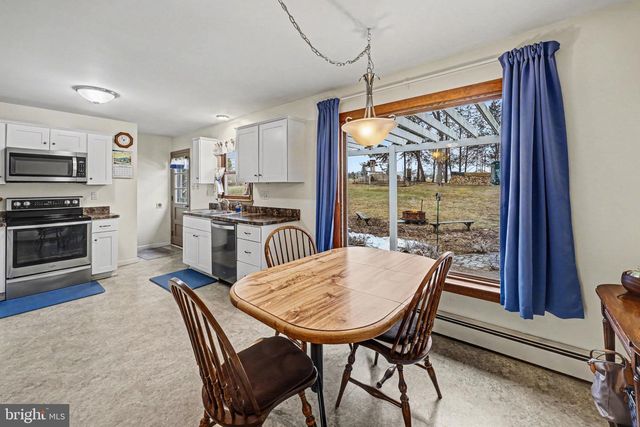 23 E WILLOW TERRACE DR, Mechanicsburg, PA 17050