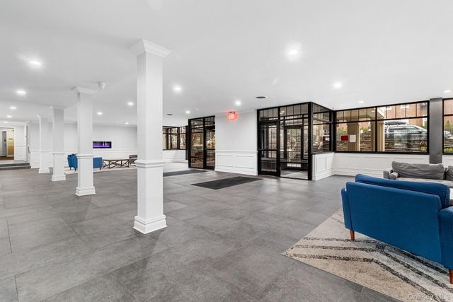 200 Atlantic Avenue 417, Lynbrook, NY 11563