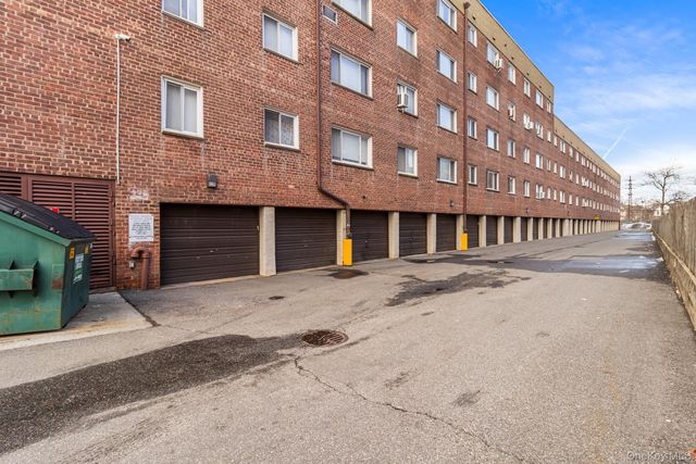 200 Atlantic Avenue 417, Lynbrook, NY 11563