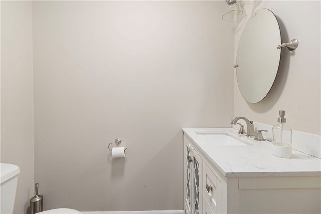 785 Main Avenue, Warwick, RI 02886