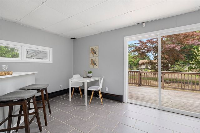 785 Main Avenue, Warwick, RI 02886