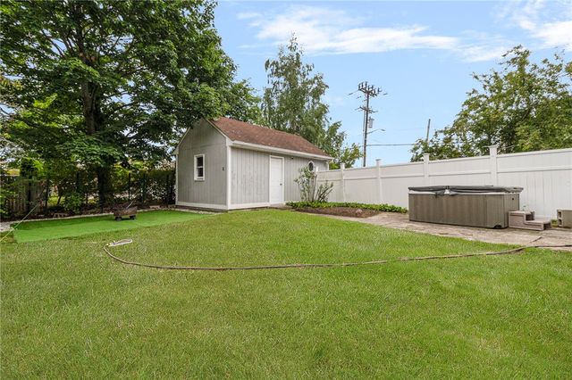 785 Main Avenue, Warwick, RI 02886