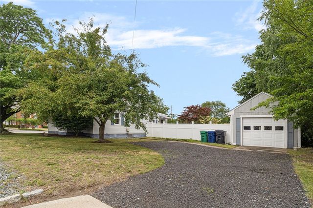 785 Main Avenue, Warwick, RI 02886