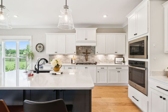 11769 Milton St, Milton, TN 37118