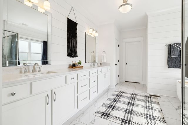 11769 Milton St, Milton, TN 37118