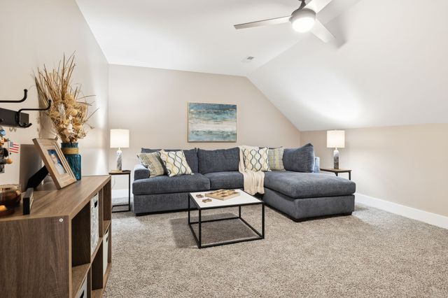 11769 Milton St, Milton, TN 37118