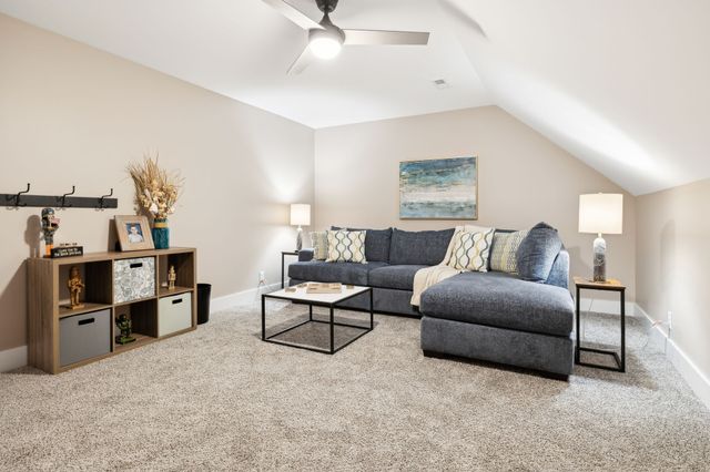 11769 Milton St, Milton, TN 37118