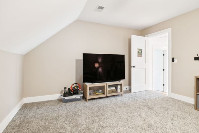 11769 Milton St, Milton, TN 37118