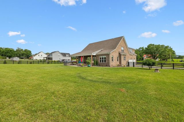 11769 Milton St, Milton, TN 37118