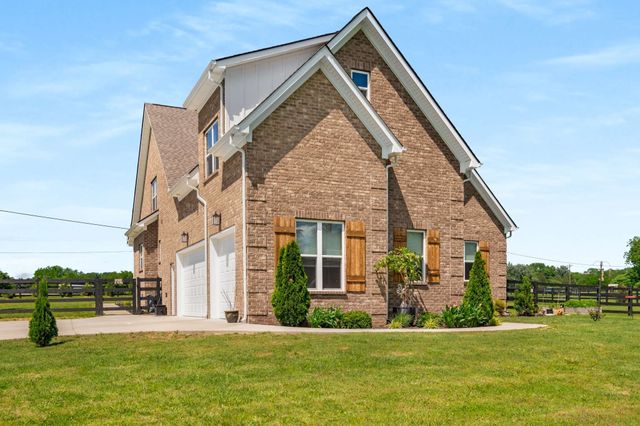 11769 Milton St, Milton, TN 37118