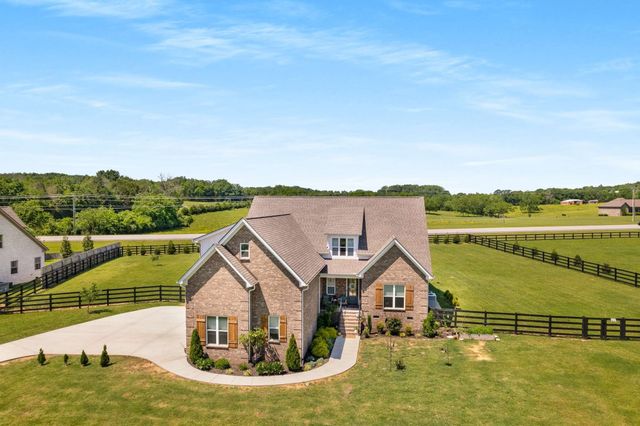 11769 Milton St, Milton, TN 37118