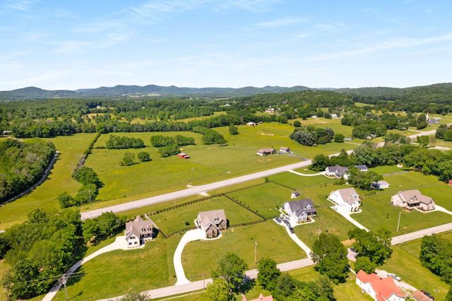 11769 Milton St, Milton, TN 37118