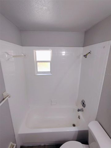 9467 LYNN LANE B, Seminole, FL 33777