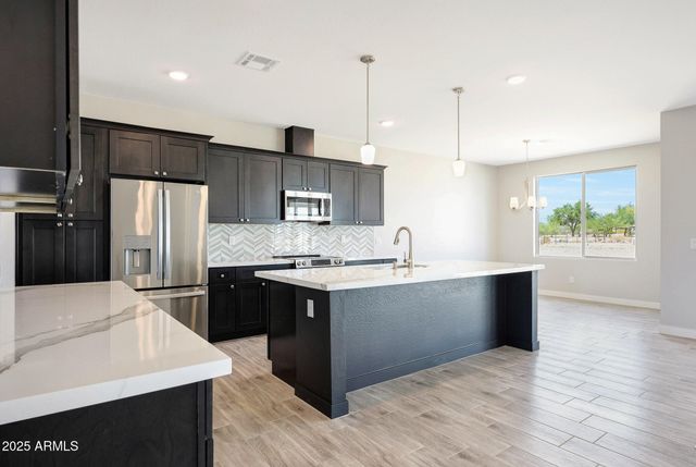 17030 W Whispering Rock Trail, Surprise, AZ 85387