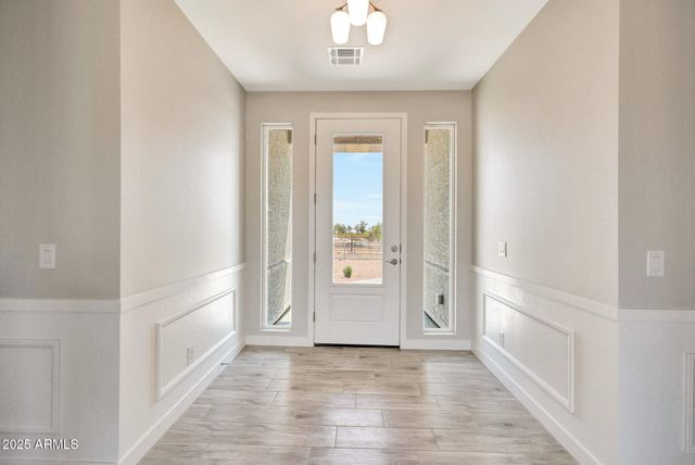 17030 W Whispering Rock Trail, Surprise, AZ 85387