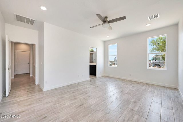 17030 W Whispering Rock Trail, Surprise, AZ 85387