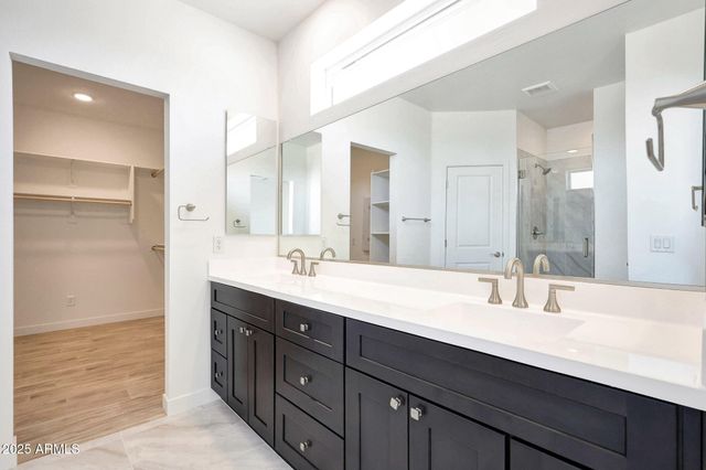 17030 W Whispering Rock Trail, Surprise, AZ 85387