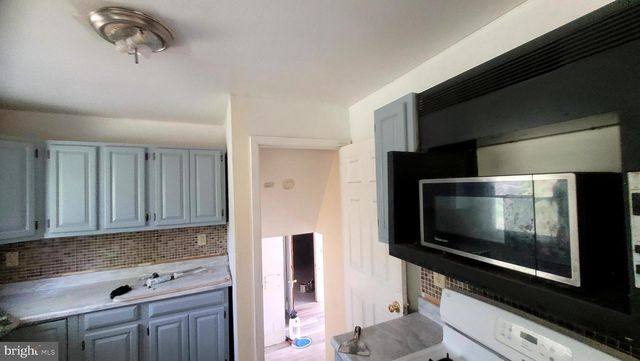 1036 WAGONER DR, Wilmington, DE 19805