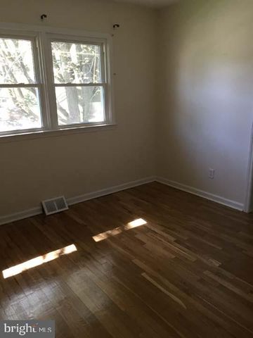 1036 WAGONER DR, Wilmington, DE 19805