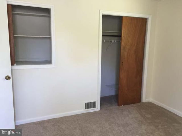 1036 WAGONER DR, Wilmington, DE 19805