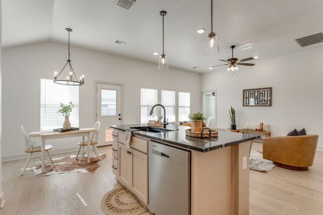 400 Pergola Street, Yukon, OK 73099