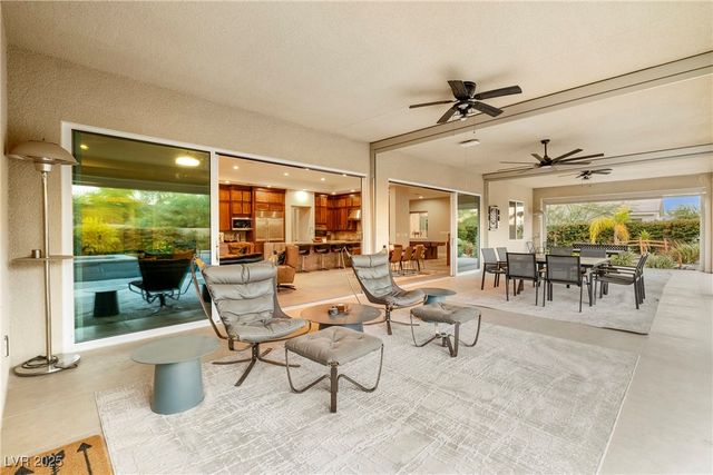 8396 Sweetwater Creek Way, Las Vegas, NV 89113