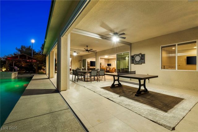 8396 Sweetwater Creek Way, Las Vegas, NV 89113