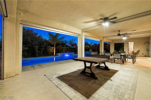 8396 Sweetwater Creek Way, Las Vegas, NV 89113