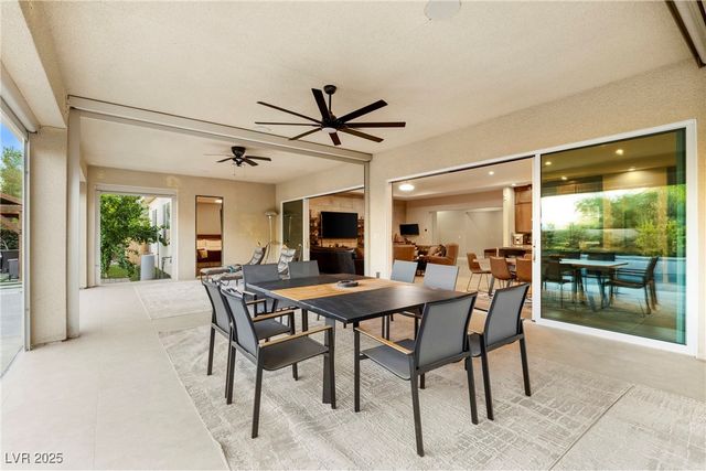 8396 Sweetwater Creek Way, Las Vegas, NV 89113