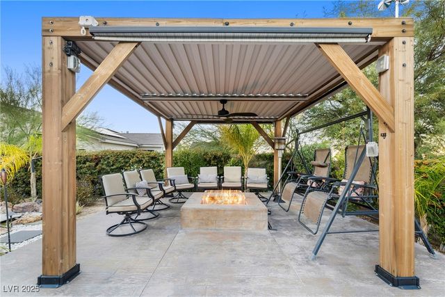 8396 Sweetwater Creek Way, Las Vegas, NV 89113