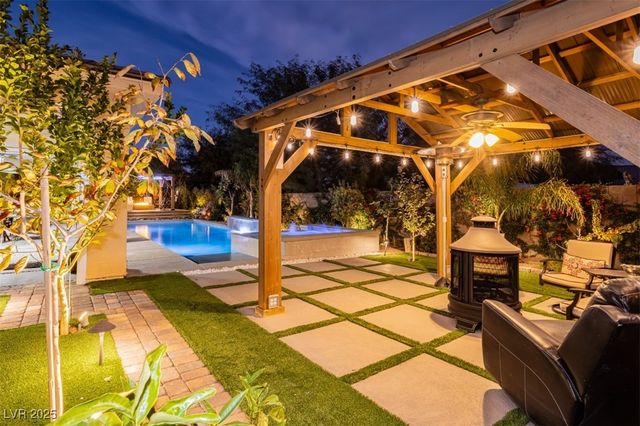 8396 Sweetwater Creek Way, Las Vegas, NV 89113