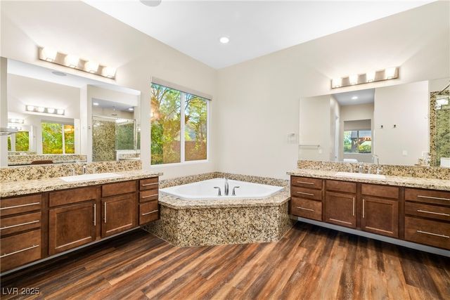 8396 Sweetwater Creek Way, Las Vegas, NV 89113