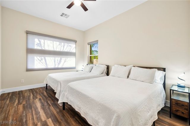 8396 Sweetwater Creek Way, Las Vegas, NV 89113