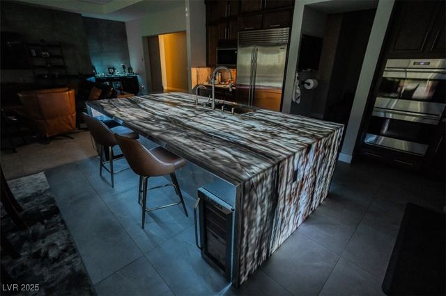 8396 Sweetwater Creek Way, Las Vegas, NV 89113