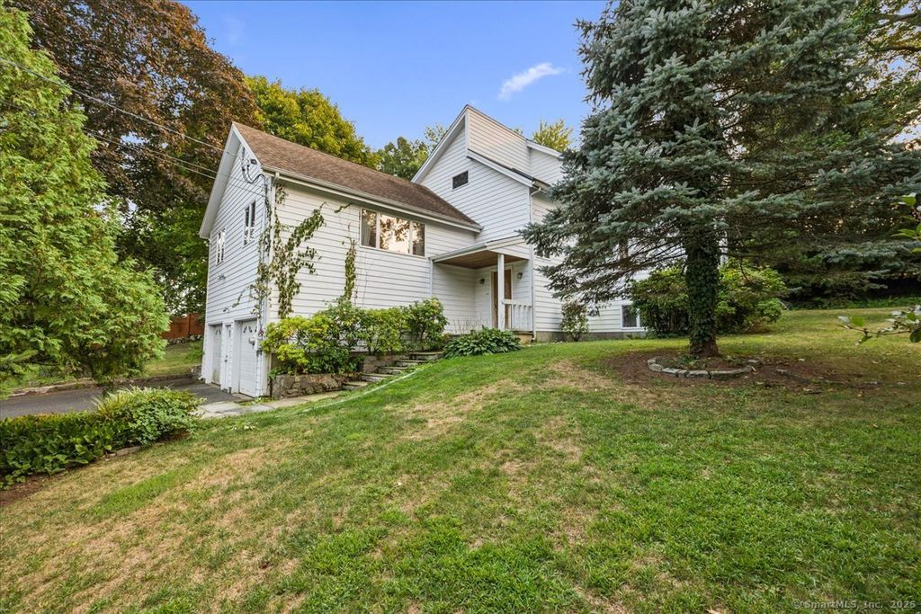 18 Jenny Jenks Road, Norwalk, CT 06851