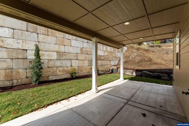 801 Quail Glenn Dr, Philomath, OR 97370