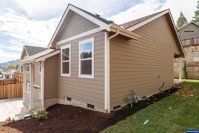 801 Quail Glenn Dr, Philomath, OR 97370