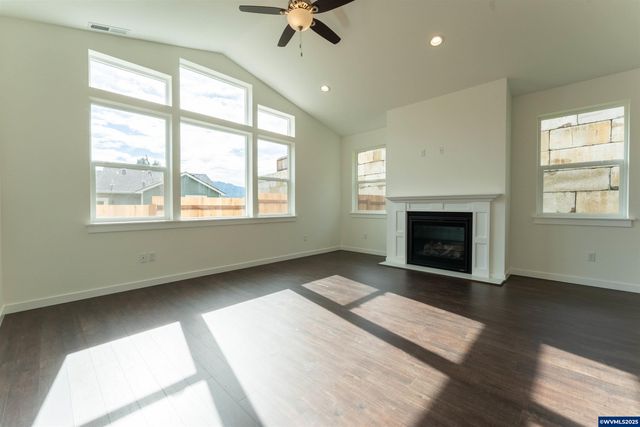 801 Quail Glenn Dr, Philomath, OR 97370