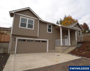 801 Quail Glenn Dr, Philomath, OR 97370